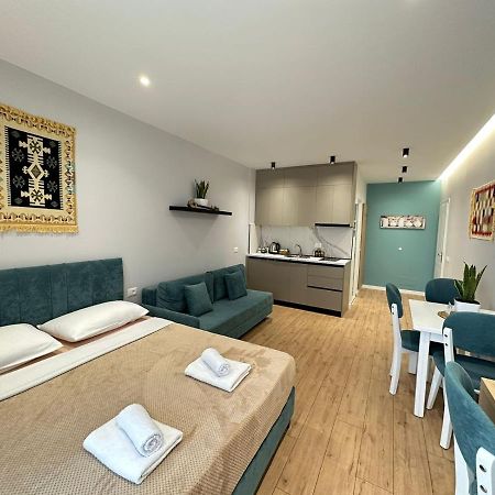 Savi Accomodations - Suite Lungomare Vlorë Esterno foto