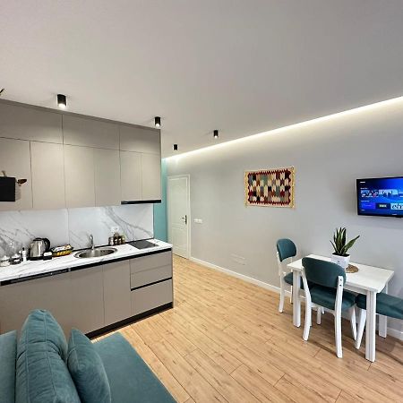 Savi Accomodations - Suite Lungomare Vlorë Esterno foto
