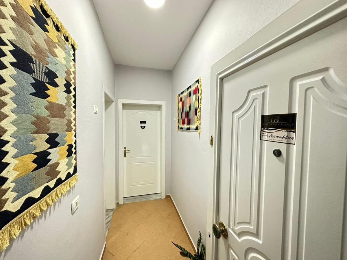 Savi Accomodations - Suite Lungomare Vlorë Esterno foto