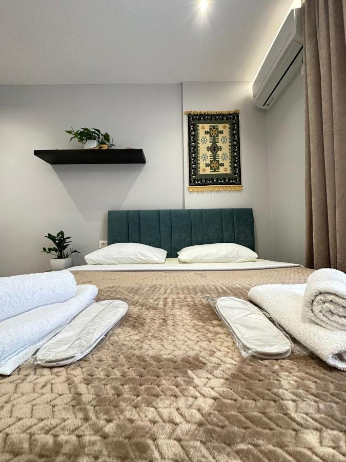 Savi Accomodations - Suite Lungomare Vlorë Esterno foto