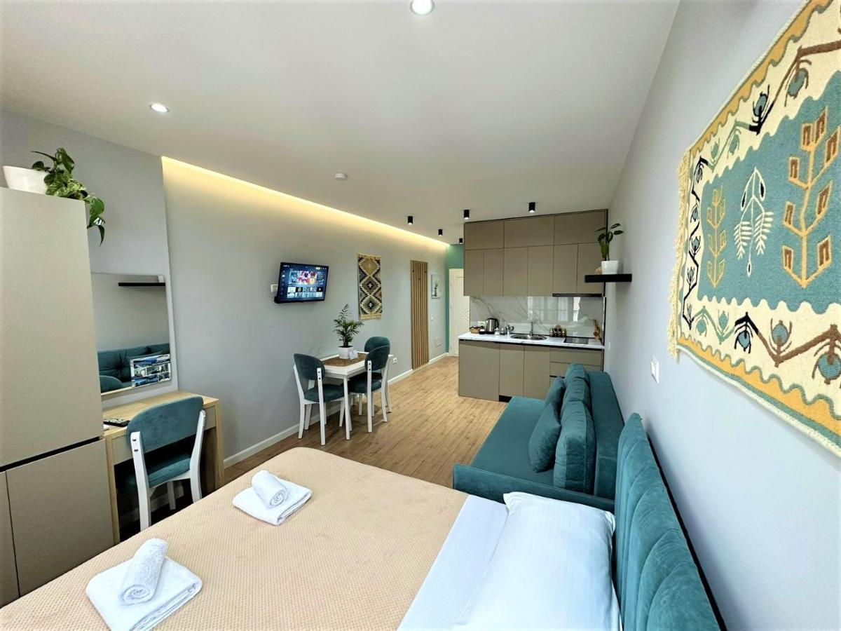 Savi Accomodations - Suite Lungomare Vlorë Esterno foto