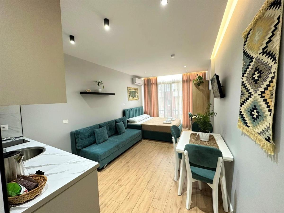 Savi Accomodations - Suite Lungomare Vlorë Esterno foto
