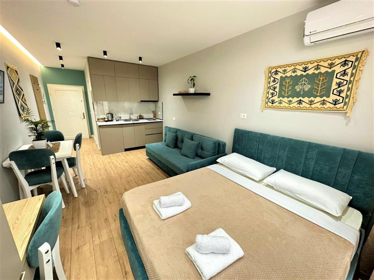 Savi Accomodations - Suite Lungomare Vlorë Esterno foto