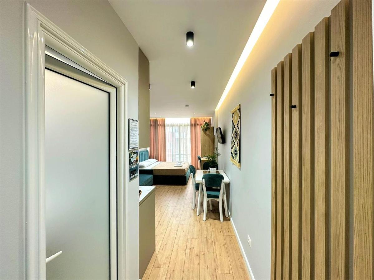 Savi Accomodations - Suite Lungomare Vlorë Esterno foto