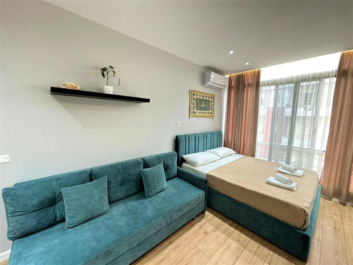 Savi Accomodations - Suite Lungomare Vlorë Esterno foto